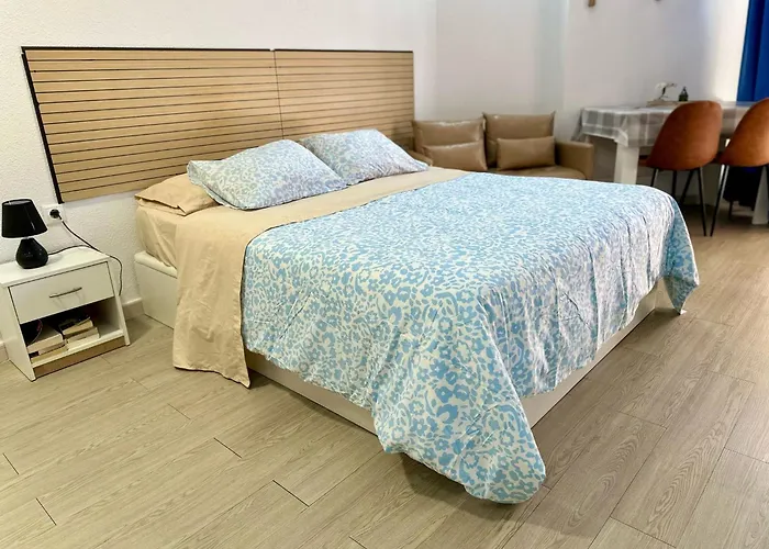 Studio Apartment Santana Habaneras - 18 At Beach With Garage, Pool And Lift